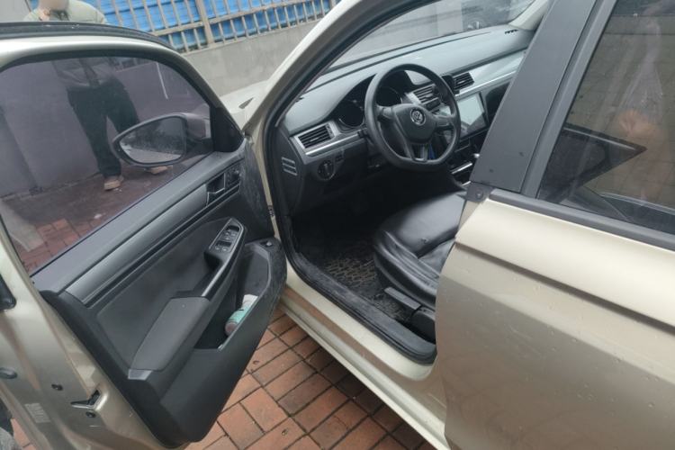 Used Volkswagen Bora 2016 1.6L Automatic Fashion Model
