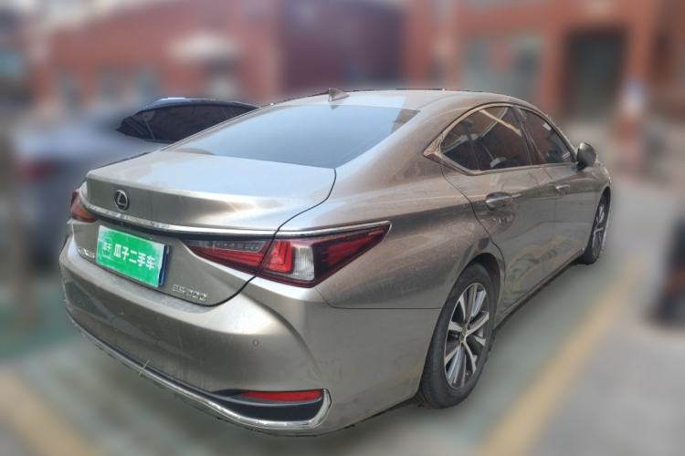 Used Lexus ES 2020 200 Excellence Edition