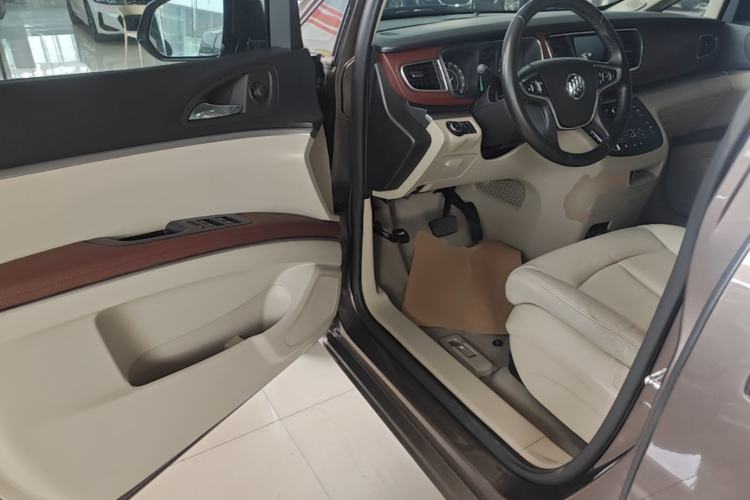 Used Buick GL8 2017 25S Luxury Version China V Standard
