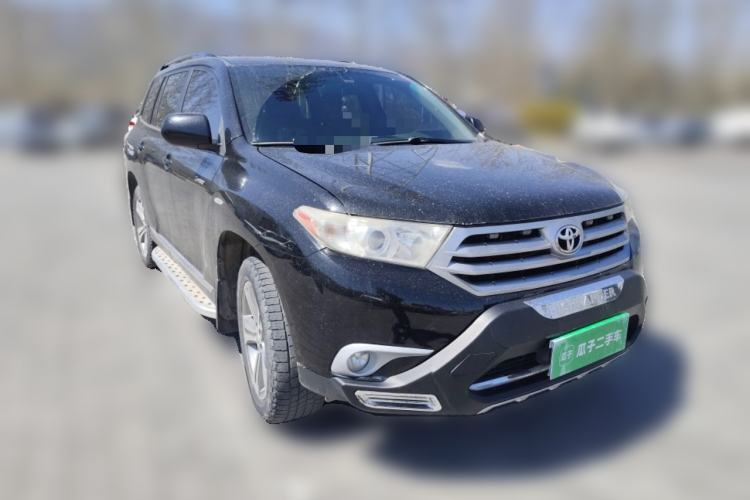 Used Toyota Highlander 2012 2.7L Two-Wheel Drive 7-Seater Luxury Edition Front Right 45 Deg