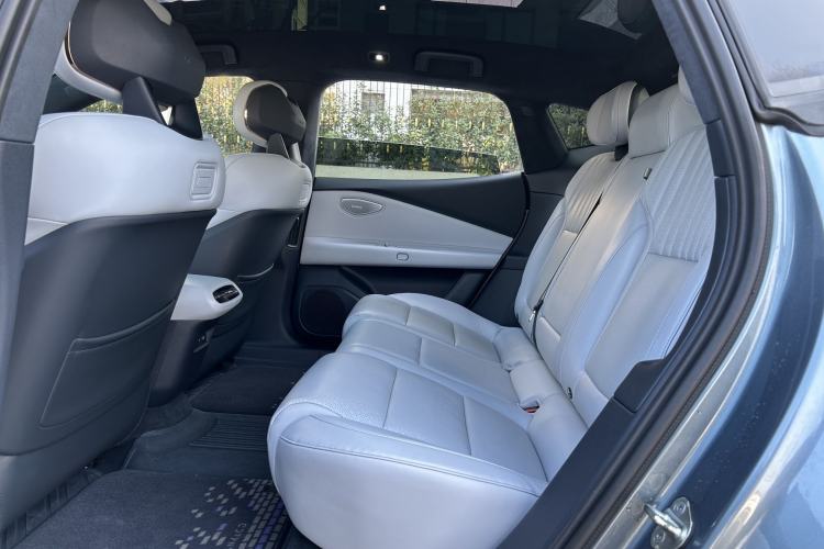 Used Lynk & Co Z10 2025 95 kWh 702 km All-Wheel Drive Intelligent Driving Ultra
