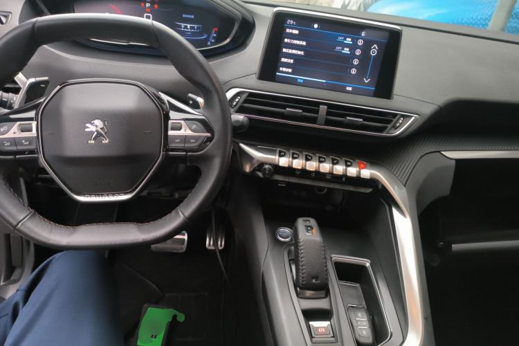 Used Peugeot 5008 2017 380THP 7-Seater Elite Edition
