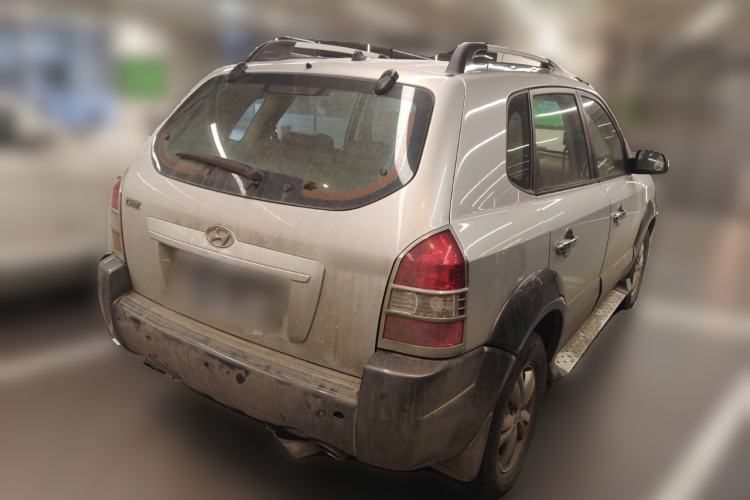 Used Hyundai Tucson 2009 2.0L Automatic Two-Wheel Drive with Sunroof Rear Right 45 Deg