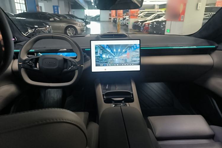 Used Lynk & Co Z10 2025 95 kWh 702 km All-Wheel Drive Intelligent Driving Ultra Center Console