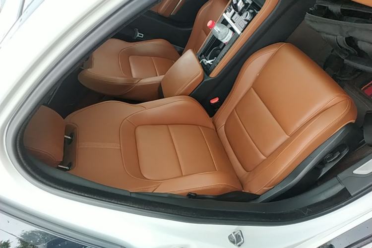 Used Jaguar XFL 2021 XFL 2.0T P250 All-Wheel-Drive Shimmering Black Sport Edition Right Front Seat