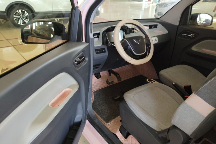 Used Wuling Hongguang MINIEV 2022 Macaron Premium Model – Lithium Iron Phosphate Driver Seat