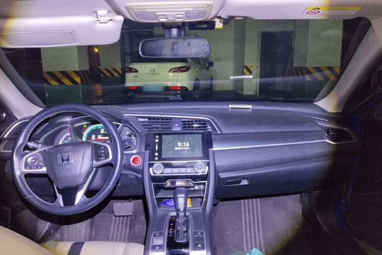 Used Honda Civic 2016 220TURBO CVT Prestige Edition Center Console
