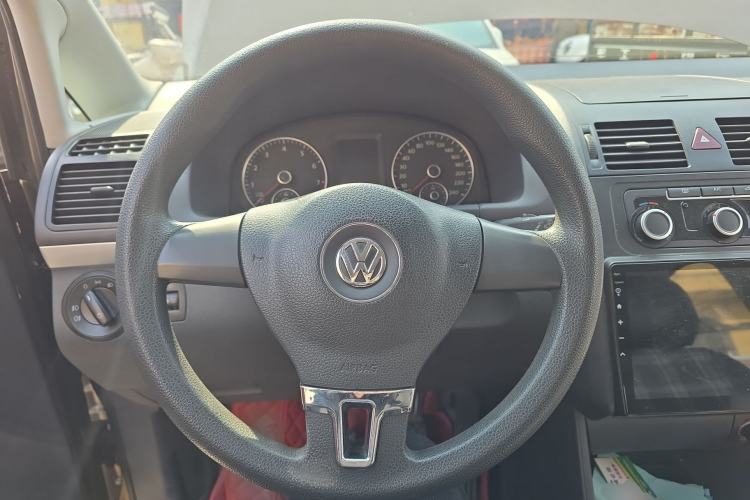 Used Volkswagen Touran 2015 1.4T Manual Fashion Edition 5-Seater