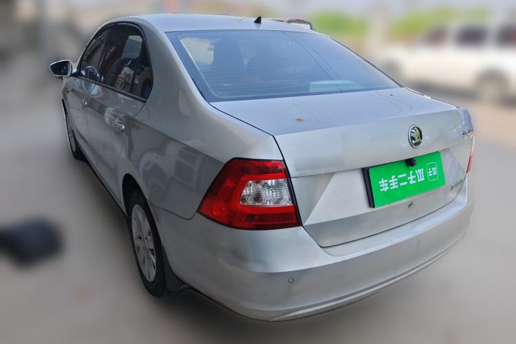 Used Skoda Rapid 2015 1.6L Manual Smart Selection Model Rear Left 45 Deg