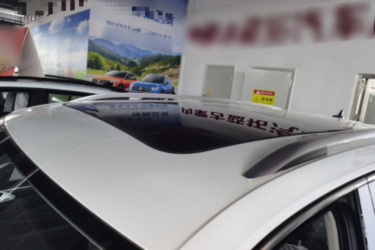 Used Volkswagen Tiguan L 2024 Outstanding Model 300TSI Automatic Two-Wheel Drive Longteng Edition