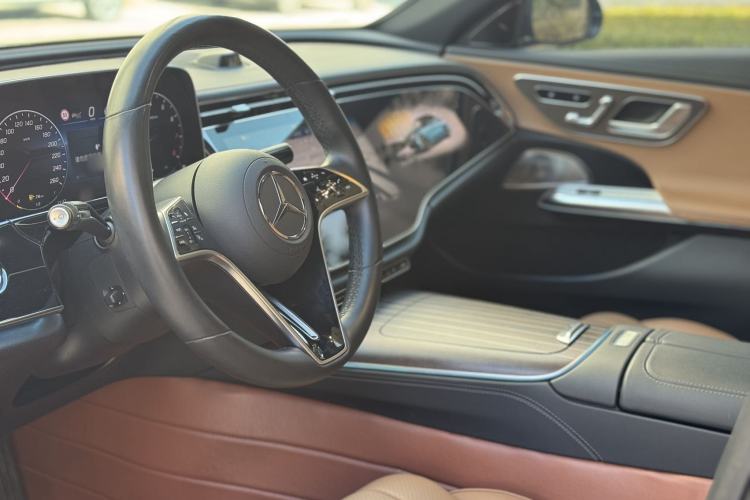 Used Mercedes-Benz E-Class 2025 Facelift E 300 L Luxury Edition