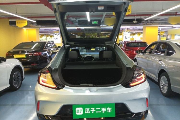 Used Buick VELITE 5 2017 Urban Extended-Range Model Trunk