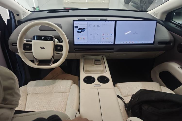 Used Li Auto i8 2025 Model Standard Version