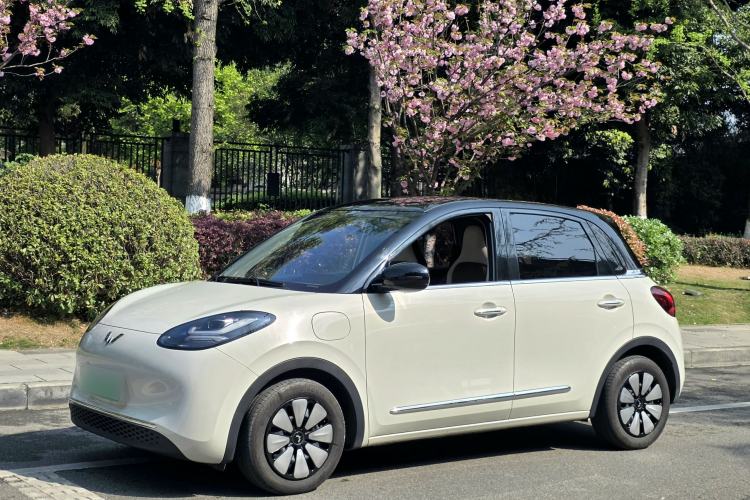 Used Wuling Bingo 2023 410 km Lingxi Deluxe Edition