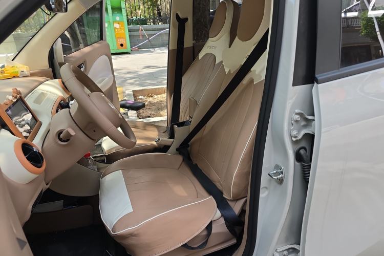 Used Wuling Hongguang MINIEV 2025 Four-Door Version Advanced Edition Left Front Seat