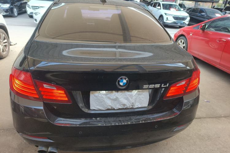 Used BMW 5 Series 2014 525Li Leading Model