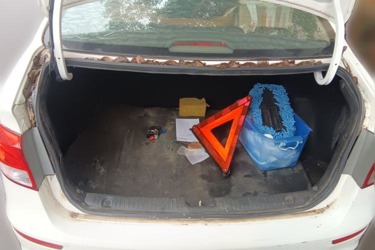 Used Kia K2 2015 Sedan 1.4L MT GLS