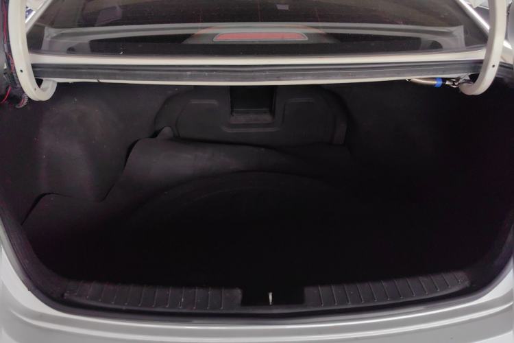 Used Hyundai Mistra 2014 1.8L Automatic Deluxe DLX Model Trunk