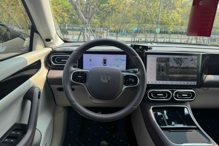 Used Leapmotor C11 2023 Range-Extended 300 Comfort Edition Interior 3