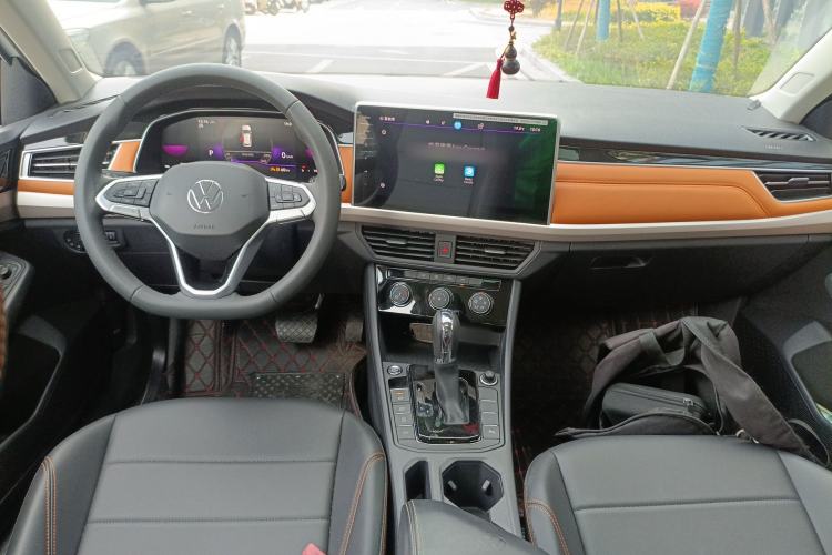 Used Volkswagen Bora 2024 280TSI DSG Comfort Edition Center Console