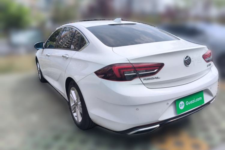 Used Buick Regal 2017 20T Elite Edition Rear Left 45 Deg