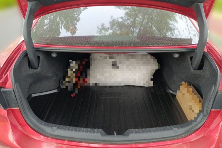 Used Mazda Atenza 2017 2.0L Blue Sky Luxury Edition Trunk