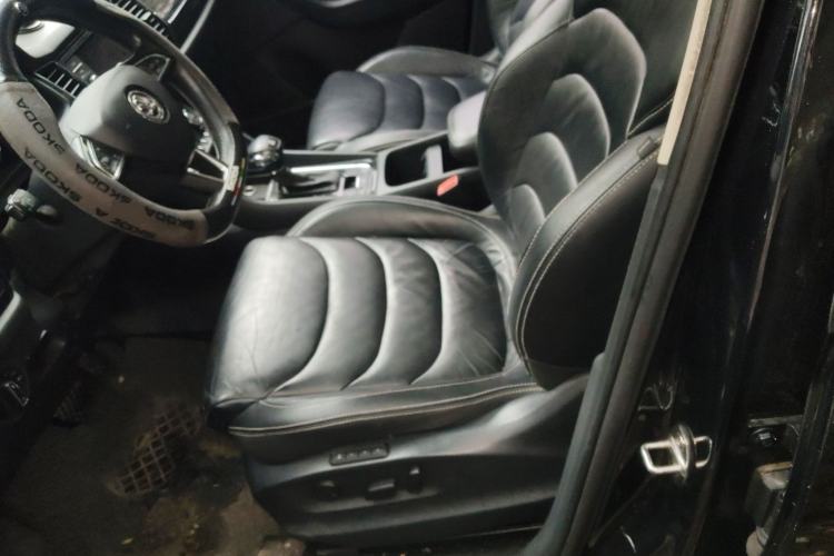 Used Skoda Kodiaq 2019 Facelifted TSI330 5-Seater Two-Wheel-Drive Luxury Enjoyment Edition China VI Standard Left Front Seat