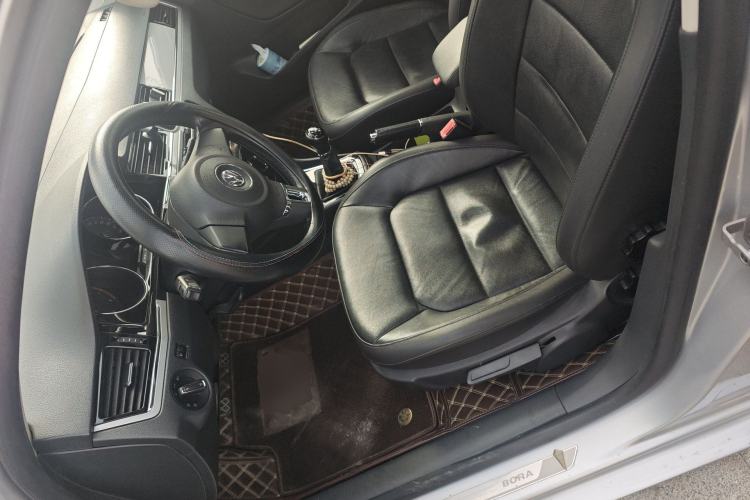 Used Volkswagen Bora 2014 1.6L Manual Comfort Model Left Front Seat