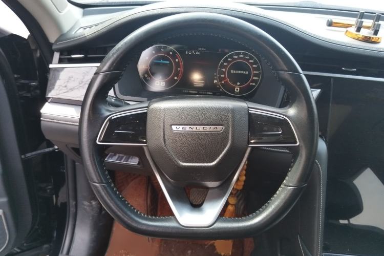 Used Venucia Star 2020 260T Automatic 48V Mild Hybrid Turbocharged Starry Edition