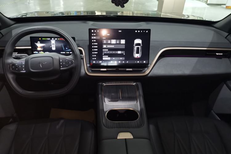 Used Dongfeng eπ eπ008 2025 210 Ultra Range-Extended Version 5 Seats
