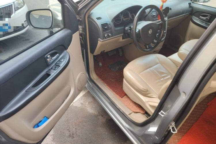 Used Buick GL8 2014 2.4L Executive Edition
