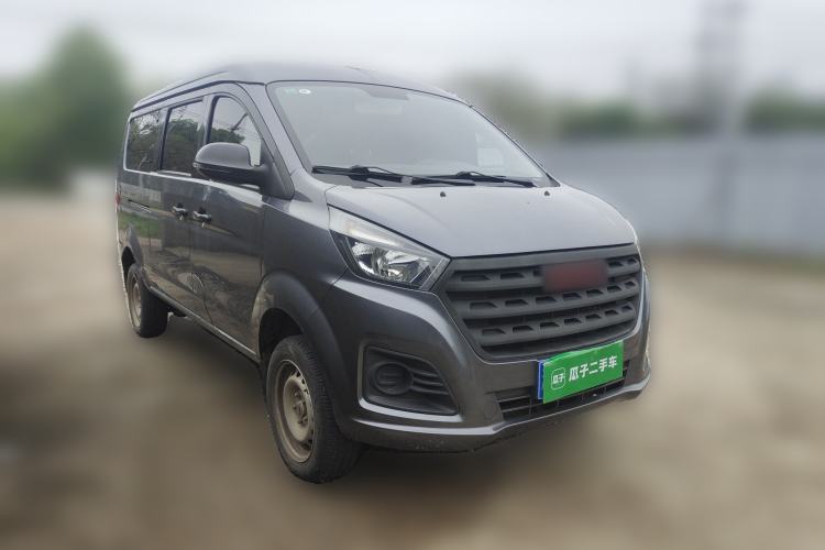 Used Jinbei Gold Hiace M Classic 2023 1.5L Engineering Lion Passenger Vehicle 5/6/7 Seats Front Right 45 Deg