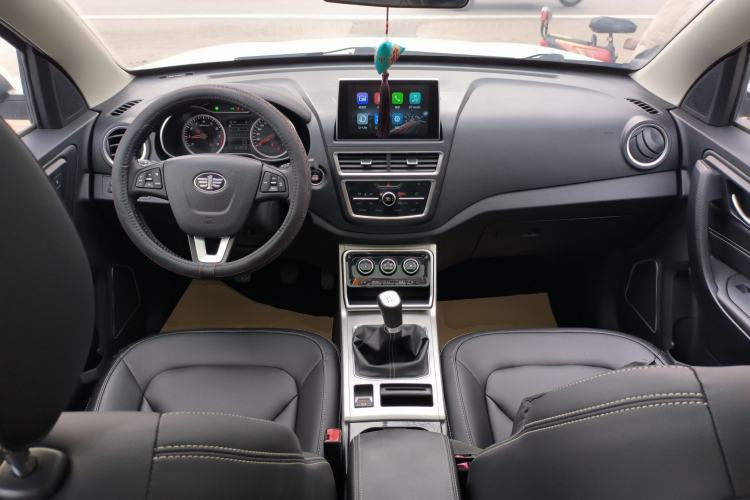 Used Bestune X40 2019 1.6L Manual Luxury Edition China VI
