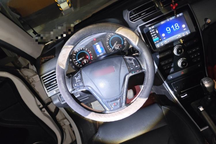 Used Haval H2 2014 1.5T Manual Two-Wheel Drive Elite Edition
