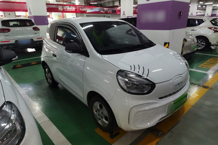 Used Roewe Clever 2021 302 km New Four-Seater Super-Efficient Version Front Right 45 Deg