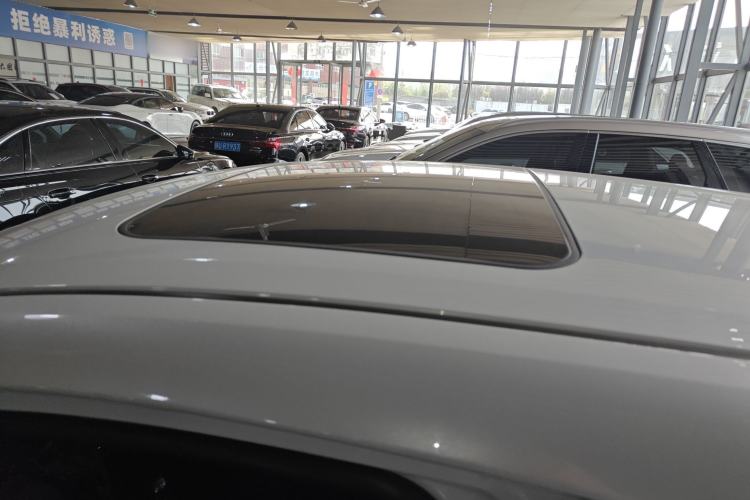 Used Toyota C-HR 2023 2.0L Luxury Edition Roof