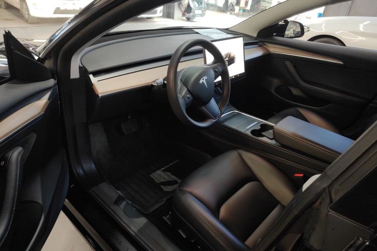 Used Tesla Model 3 2022 Rear-Wheel-Drive Version