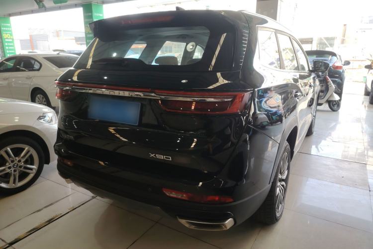 Used JETOUR X90 PLUS 2023 1.6TD DCT Flat-Platform + 5 Seats
