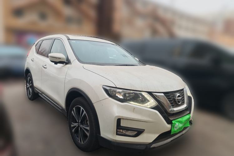 Used Nissan X-Trail 2017 2.5L CVT 7-Seater Leading Edition 4WD Front Right 45 Deg