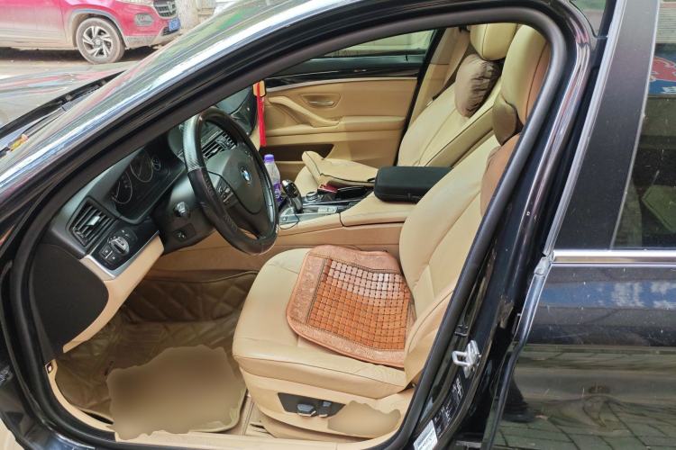 Used BMW 5 Series 2011 523Li Leading Model
