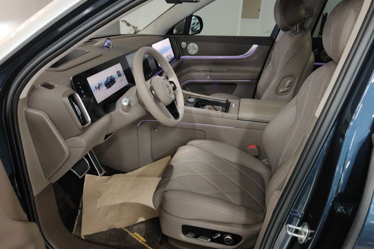 Used Hima AITO M9 2025 Pure Electric Ultra Version 100 kWh 6-Seater Model
