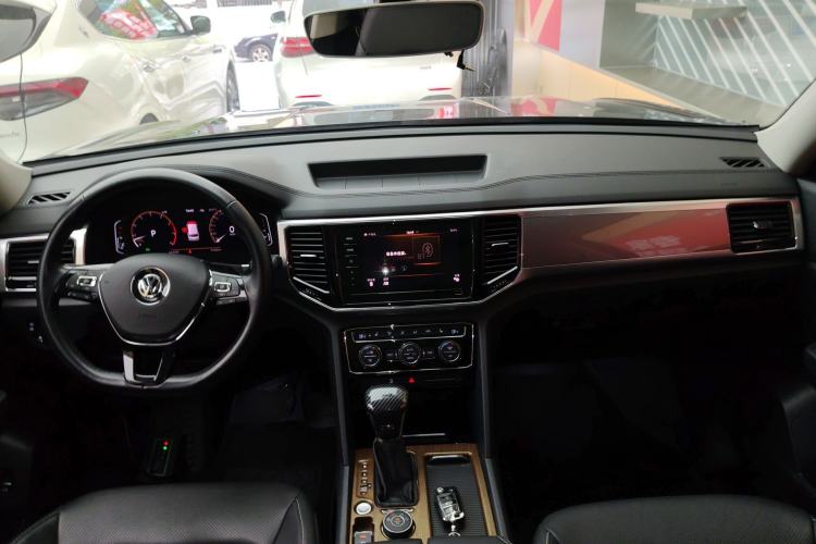 Used Volkswagen Teramont 2020 530 V6 Four-Wheel Drive Luxury Version China VI Standard Center Console