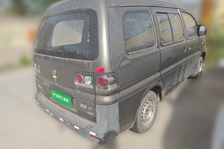 Used FORTHING Lingzhi 2016 V3 1.5L 5-Seater Special Offer Model
