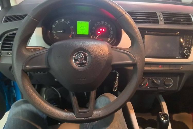 Used Skoda Fabia 2015 1.4L Automatic Front-Drive Model
