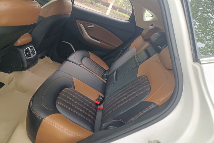 Used Soueast DX7 2015 1.5T Automatic Prestige Model Left Rear Seat