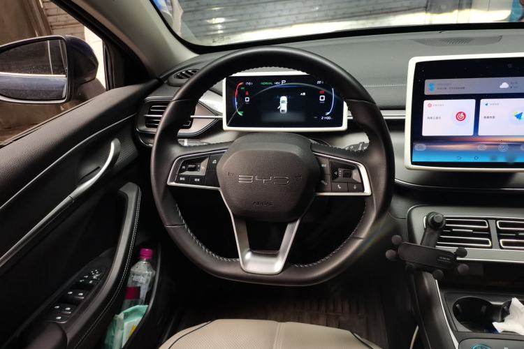 Used BYD Qin PLUS 2024 HONOR Edition DM-i 55KM Leading Model
