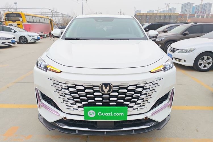 Used CHANGAN UNI-K 2023 2.0T Two-Wheel Drive Yue Ling Trim