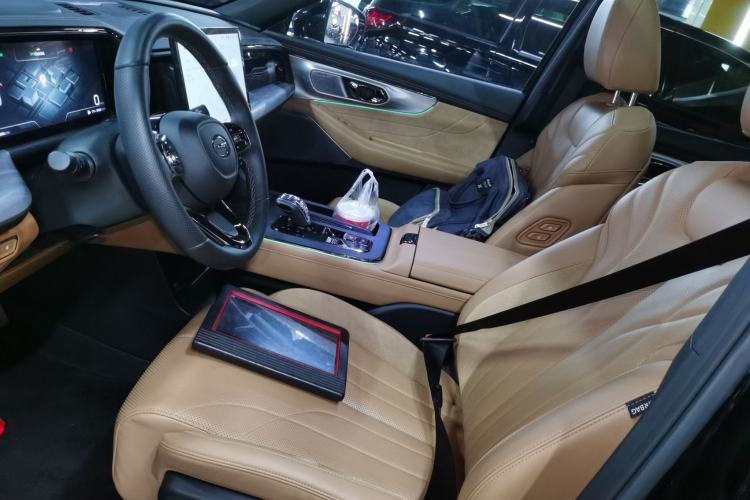 Used GAC Trumpchi ES9 2024 PHEV with 143 km Max Left Front Seat