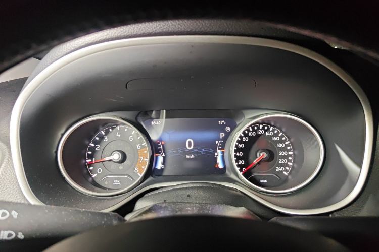 Used Jeep Compass 2017 200T Automatic Family Edition
