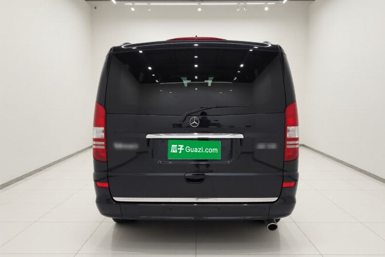 Used Mercedes-Benz Viano 2014 3.5L Premier Edition Exterior 4